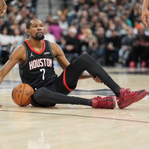 开云-比尔·西蒙斯：若知道范弗里特受伤 火箭当时就不会换来KD